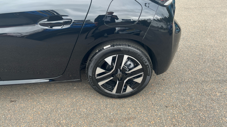 Peugeot 208 1.2 PureTech 100 Allure 5dr Petrol Hatchback